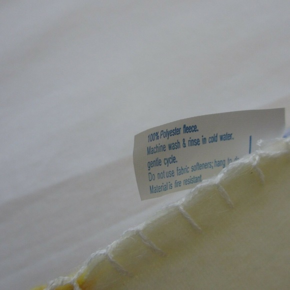 NWT Boys Town Children`s Fleece Blanket WHITE - Picture 6 of 6